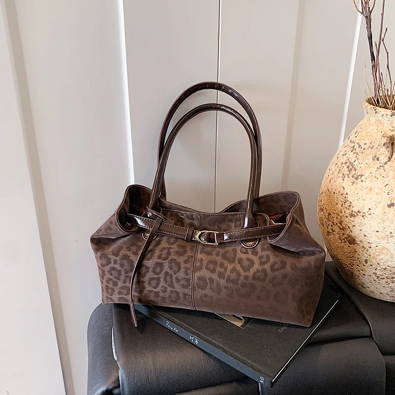 Women Bags Discount - Leopard Print Sewing Thread Hasp Youth