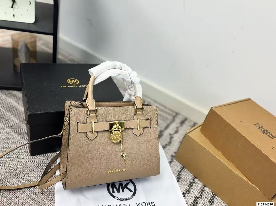 Brand new Michael Kors trendy  - Women'S Tote Bags Michael Kors review and price