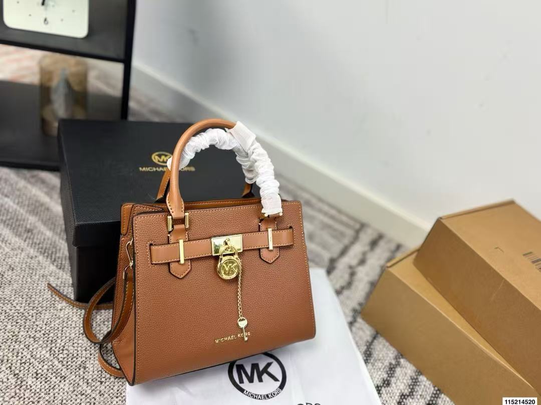 Brand new Michael Kors trendy  - Women'S Tote Bags Michael Kors review and price